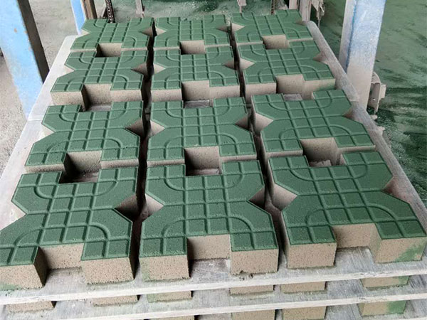 250x250直草砖工程案例