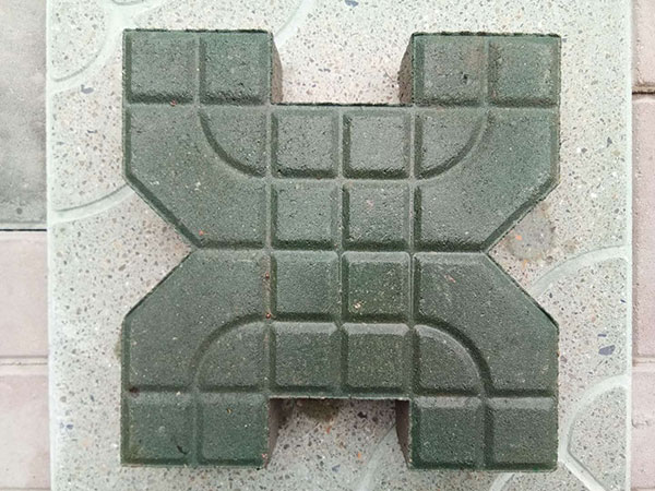 草坪砖规格250×250