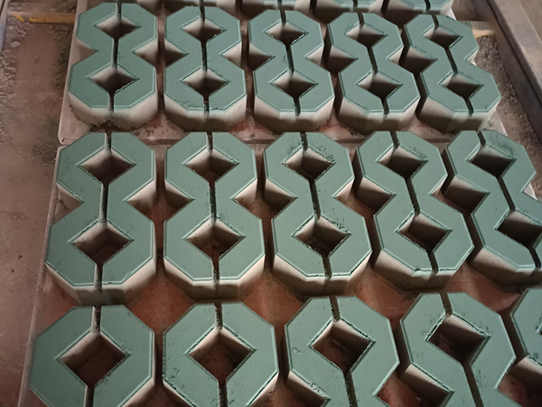 停车场八字植草砖